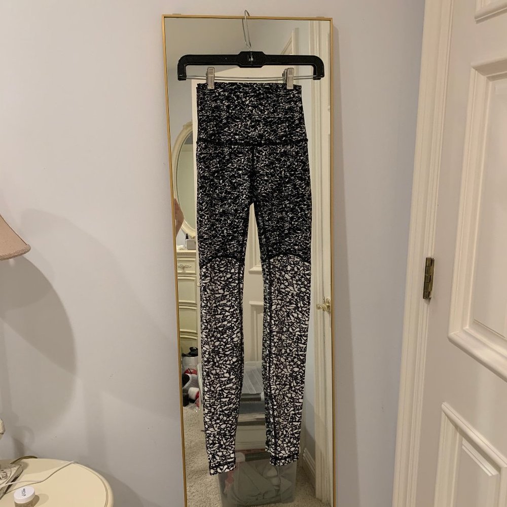 Lululemon Wunder Under Ice Breaker / Iced Wave